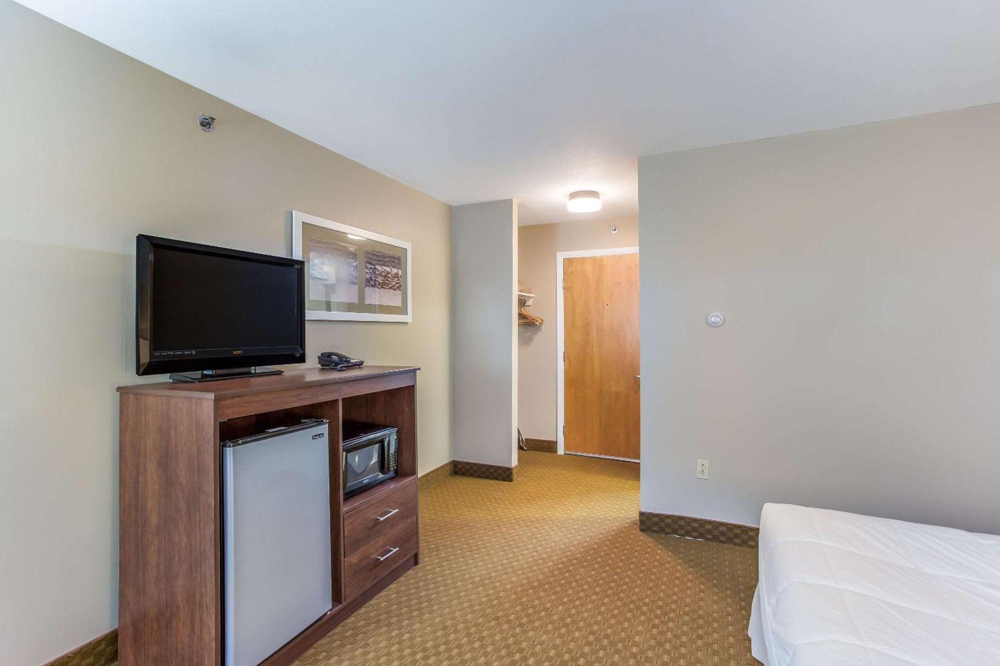 Quality Inn & Suites Ґорем Екстер'єр фото