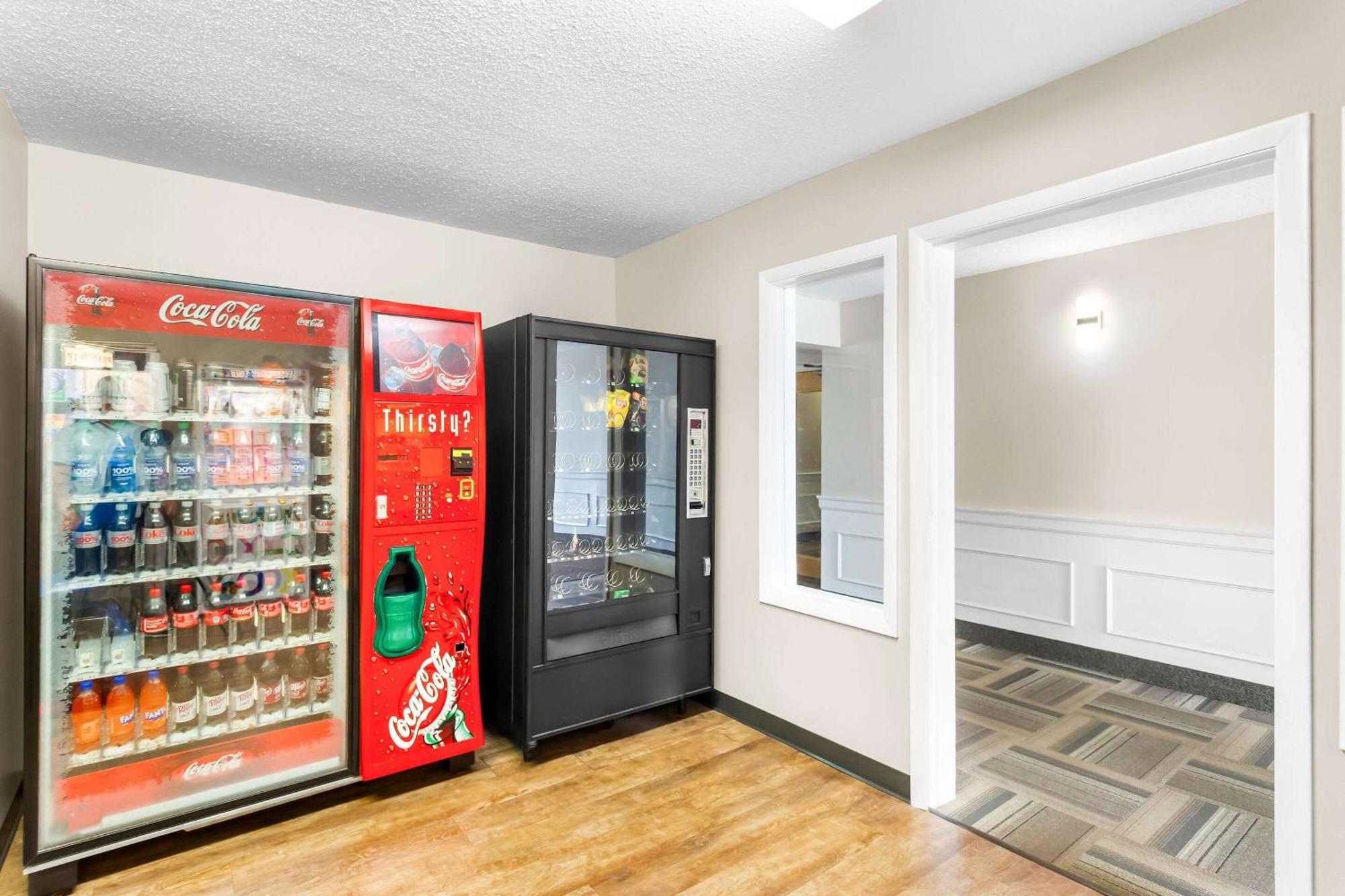 Quality Inn & Suites Ґорем Екстер'єр фото