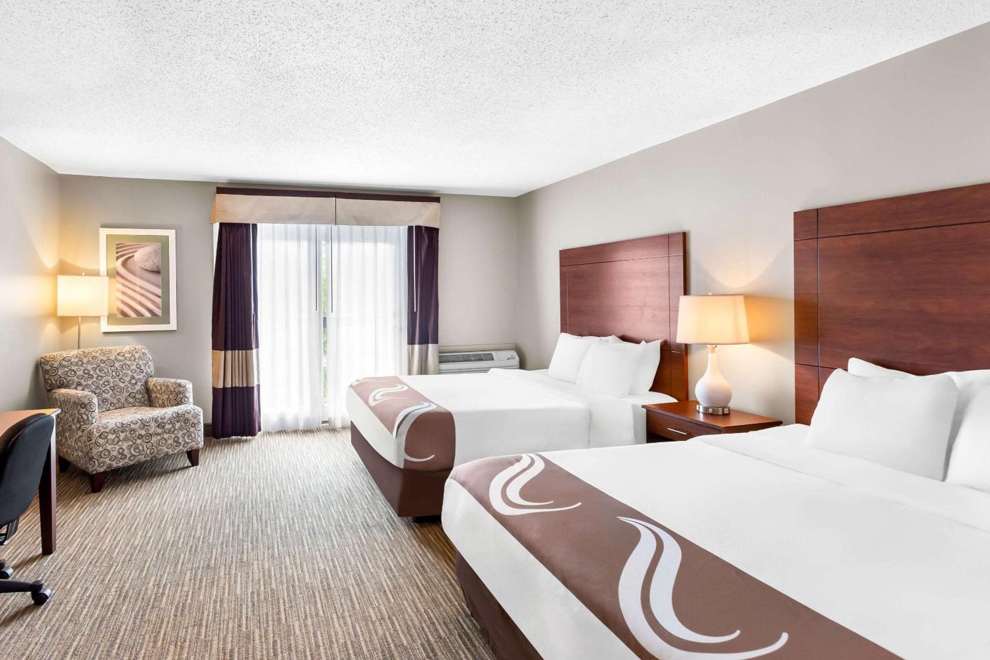 Quality Inn & Suites Ґорем Екстер'єр фото