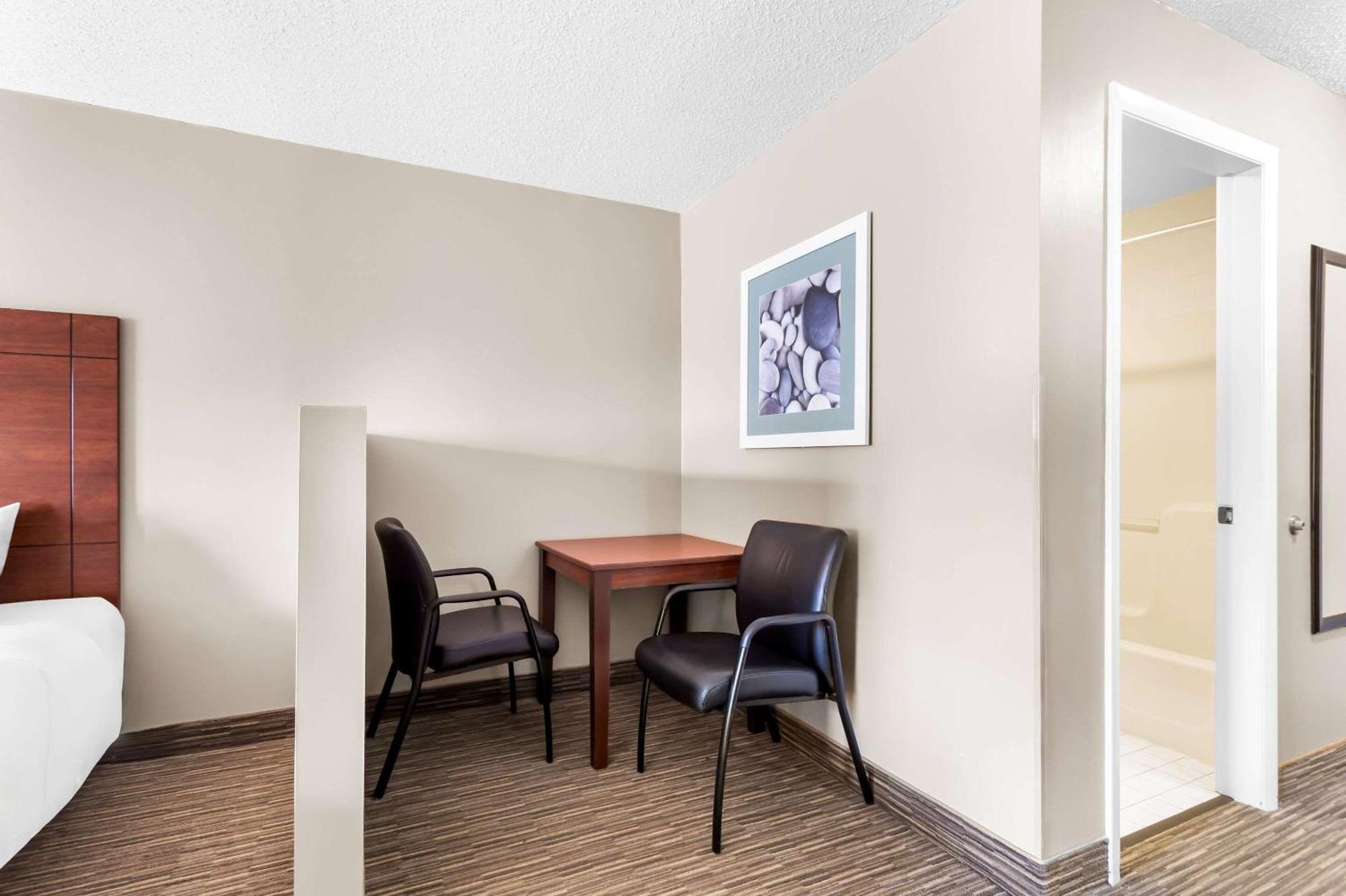 Quality Inn & Suites Ґорем Екстер'єр фото