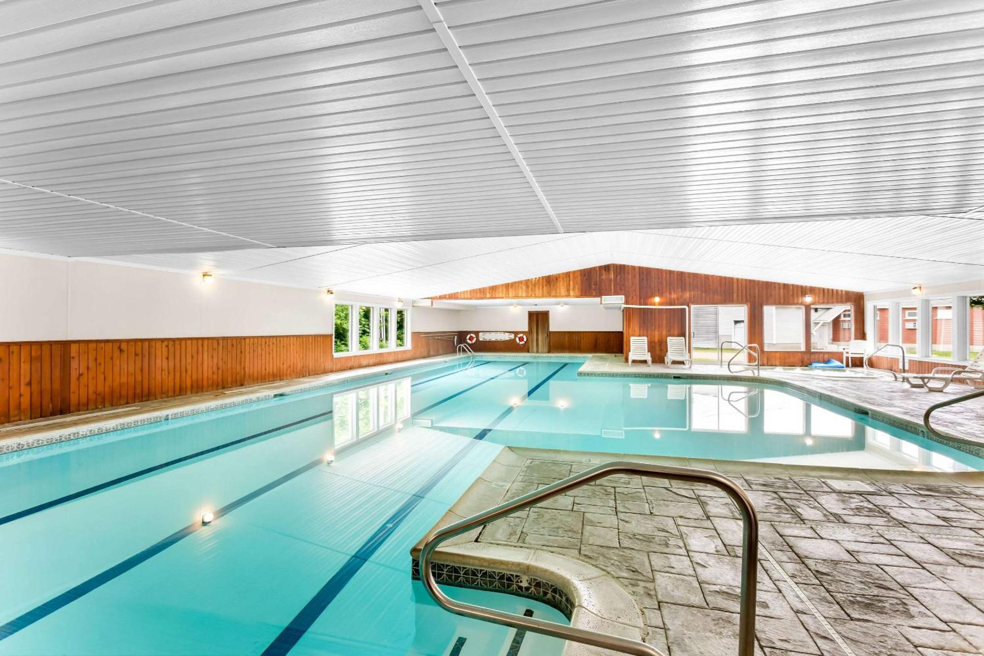 Quality Inn & Suites Ґорем Екстер'єр фото